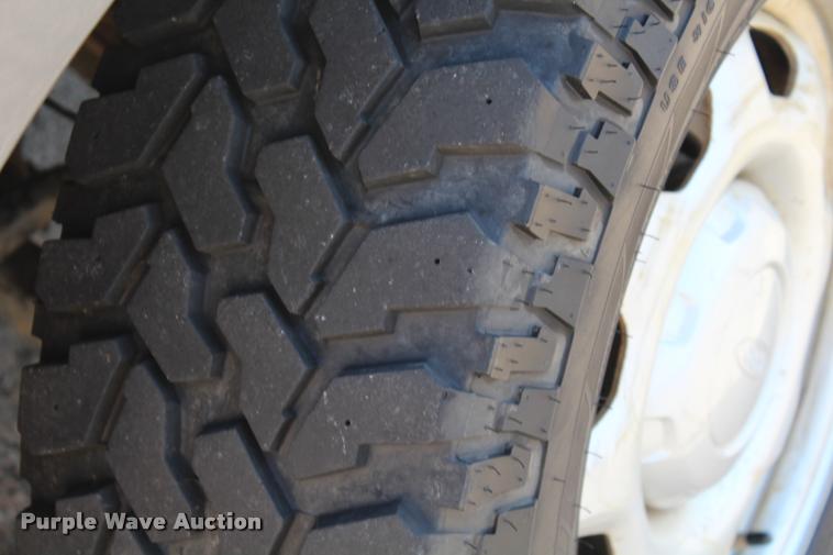 image for item K1924 2010 Ford F150 XL SuperCab pickup truck