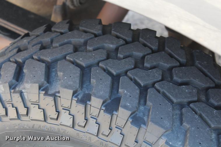 image for item K1924 2010 Ford F150 XL SuperCab pickup truck