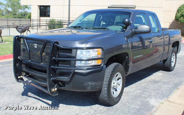 image for item K1925 2011 Chevrolet Silverado 1500 Ext. Cab pickup truck