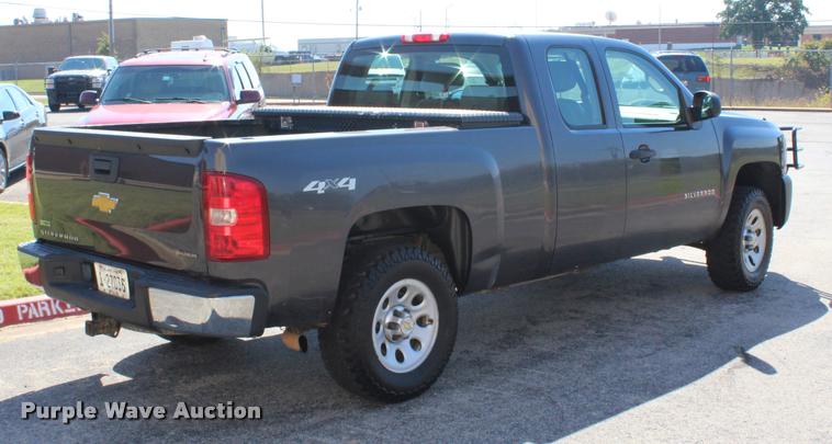 image for item K1925 2011 Chevrolet Silverado 1500 Ext. Cab pickup truck
