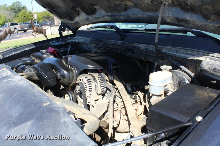 image for item K1925 2011 Chevrolet Silverado 1500 Ext. Cab pickup truck