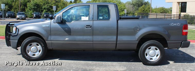 image for item K1926 2008 Ford F150 XL SuperCab pickup truck