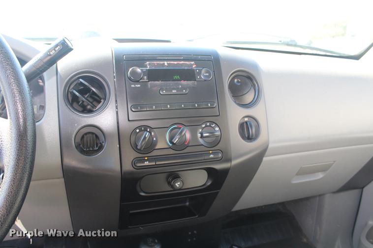 image for item K1927 2007 Ford F150 XL SuperCab pickup truck