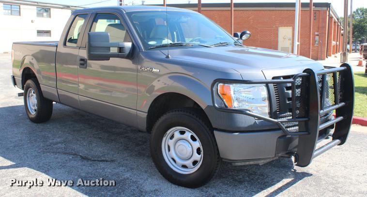 image for item K1928 2010 Ford F150 XL SuperCab pickup truck