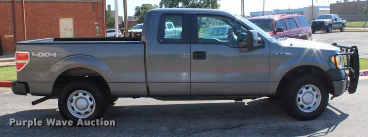 image for item K1928 2010 Ford F150 XL SuperCab pickup truck