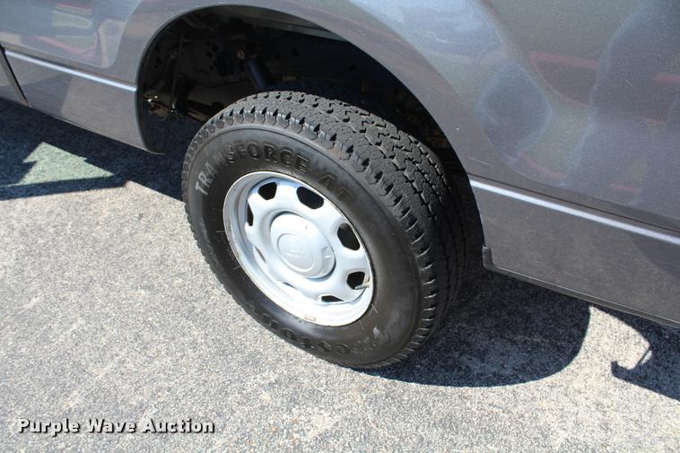 image for item K1928 2010 Ford F150 XL SuperCab pickup truck