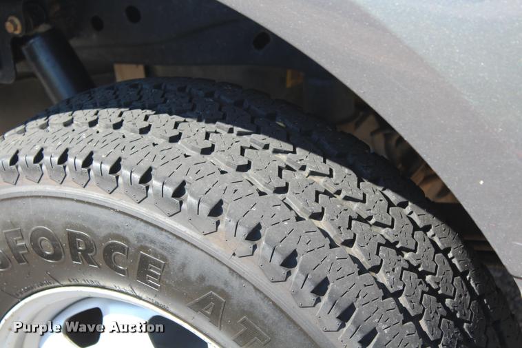 image for item K1928 2010 Ford F150 XL SuperCab pickup truck