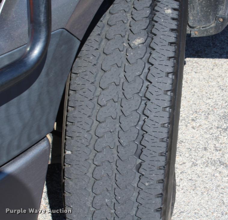 image for item K1928 2010 Ford F150 XL SuperCab pickup truck