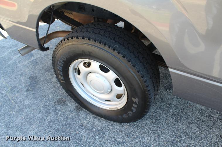 image for item K1928 2010 Ford F150 XL SuperCab pickup truck