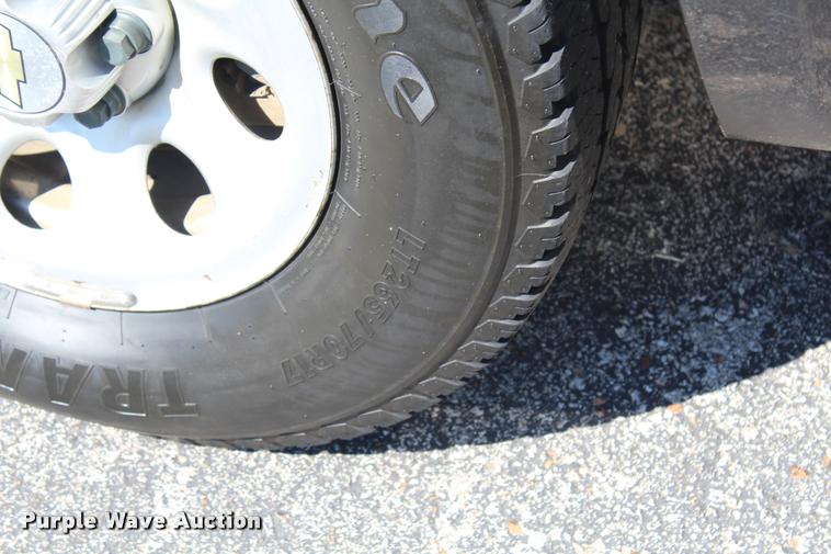 image for item K1929 2011 Chevrolet Silverado 1500 Ext. Cab pickup truck