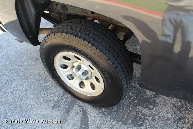 image for item K1929 2011 Chevrolet Silverado 1500 Ext. Cab pickup truck