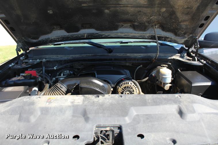 image for item K1929 2011 Chevrolet Silverado 1500 Ext. Cab pickup truck