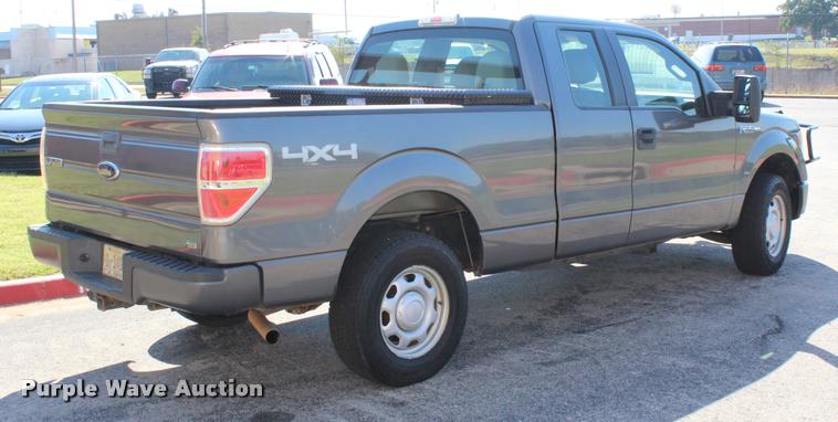 image for item K1930 2010 Ford F150 XL SuperCab pickup truck