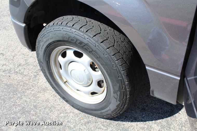 image for item K1930 2010 Ford F150 XL SuperCab pickup truck