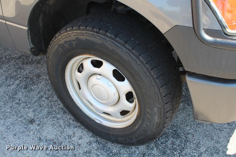 image for item K1930 2010 Ford F150 XL SuperCab pickup truck