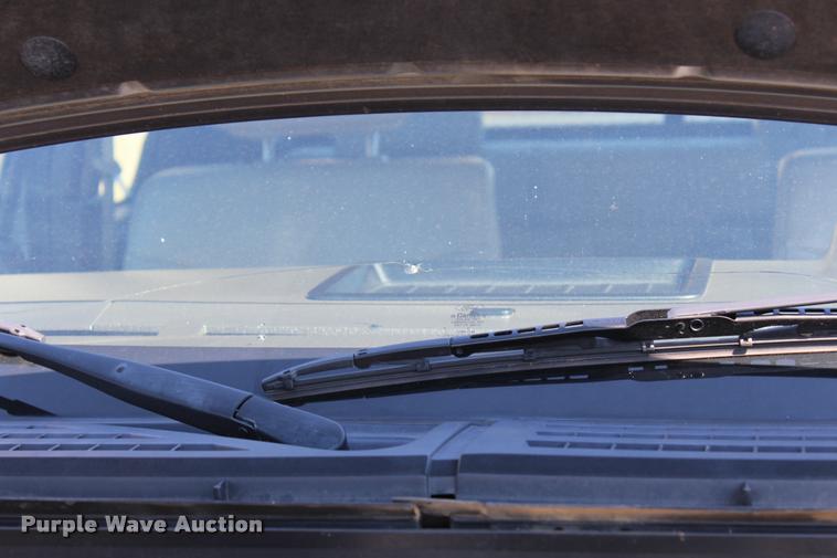 image for item K1930 2010 Ford F150 XL SuperCab pickup truck