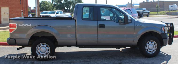 image for item K1931 2010 Ford F150 XL SuperCab pickup truck