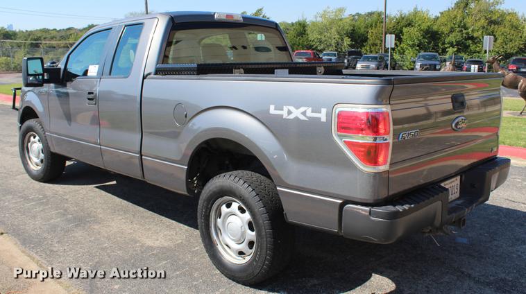 image for item K1931 2010 Ford F150 XL SuperCab pickup truck