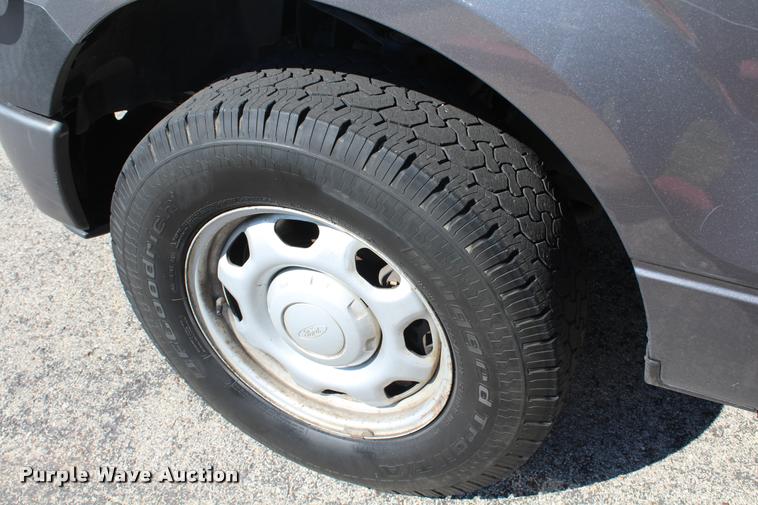 image for item K1931 2010 Ford F150 XL SuperCab pickup truck