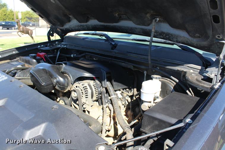 image for item K1932 2011 Chevrolet Silverado 1500 Ext. Cab pickup truck