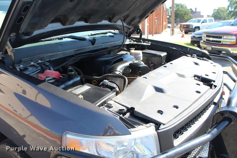 image for item K1934 2011 Chevrolet Silverado 1500 Ext. Cab pickup truck