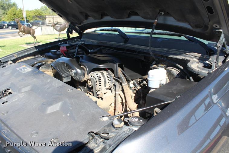 image for item K1934 2011 Chevrolet Silverado 1500 Ext. Cab pickup truck