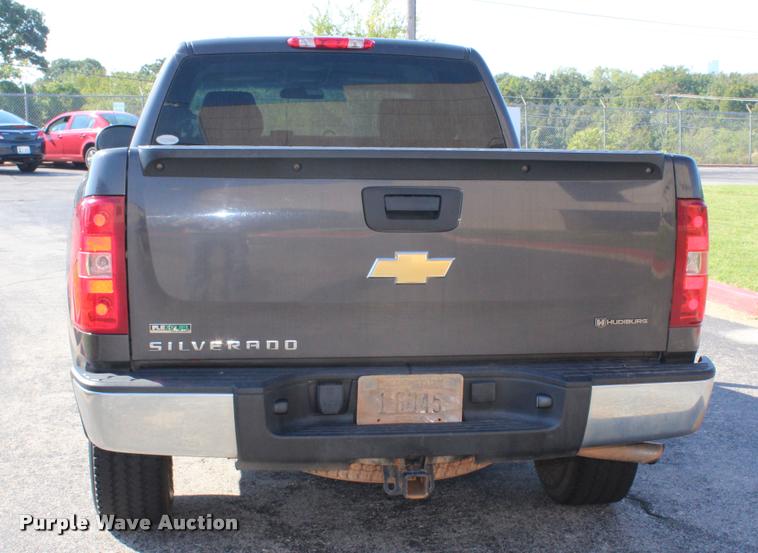 image for item K1937 2011 Chevrolet Silverado 1500 Ext. Cab pickup truck