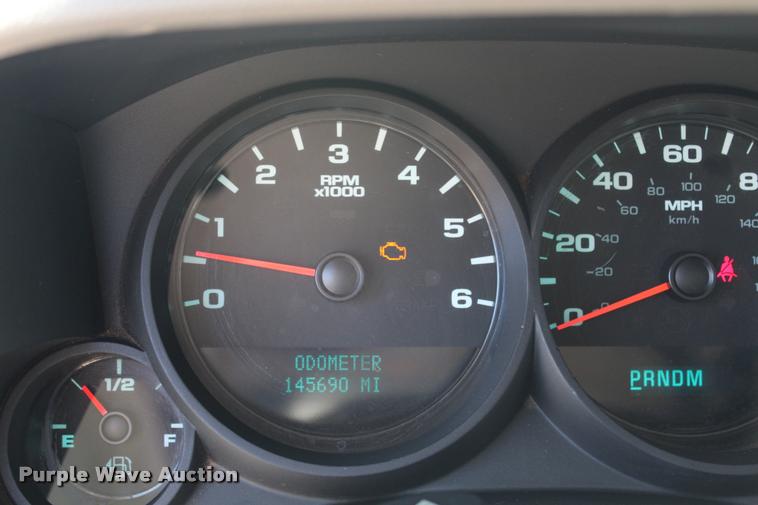 image for item K1937 2011 Chevrolet Silverado 1500 Ext. Cab pickup truck