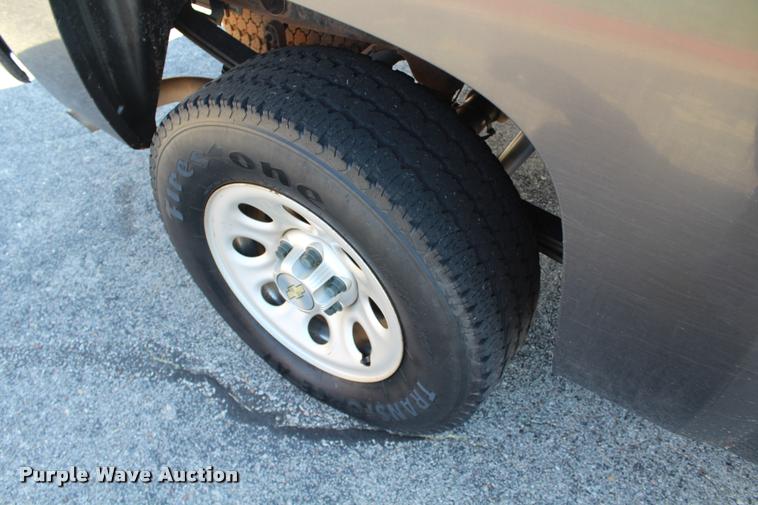 image for item K1937 2011 Chevrolet Silverado 1500 Ext. Cab pickup truck