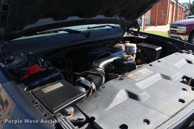 image for item K1937 2011 Chevrolet Silverado 1500 Ext. Cab pickup truck