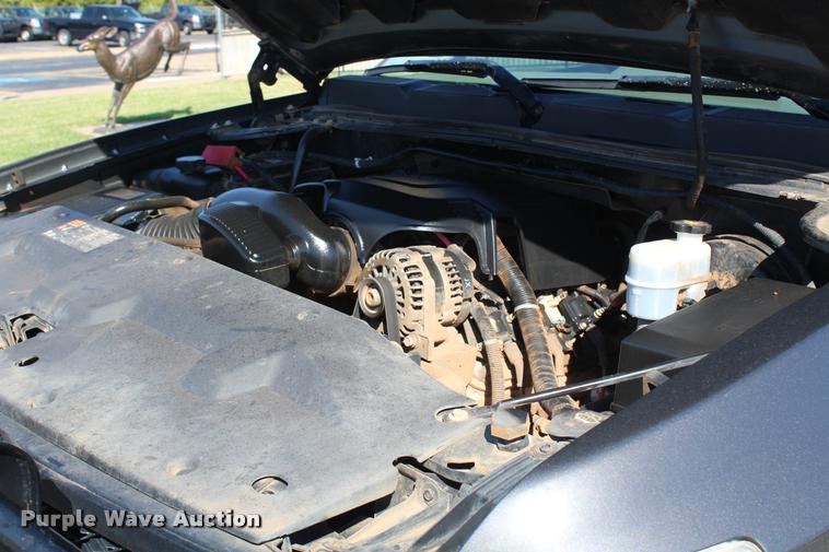 image for item K1937 2011 Chevrolet Silverado 1500 Ext. Cab pickup truck