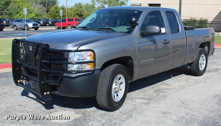 image for item K1938 2012 Chevrolet Silverado 1500 Ext. Cab pickup truck