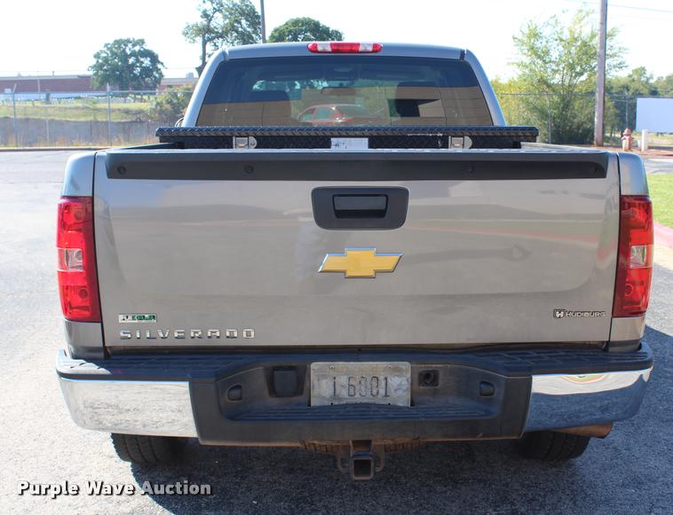image for item K1938 2012 Chevrolet Silverado 1500 Ext. Cab pickup truck
