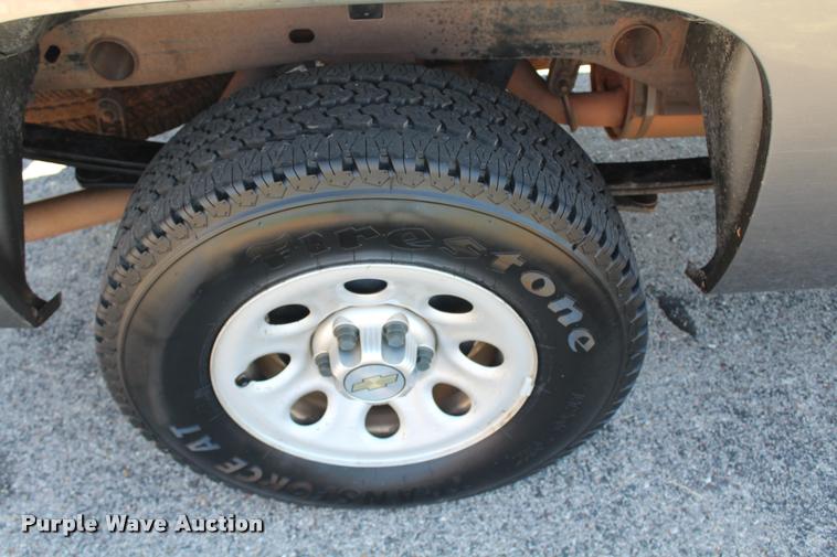 image for item K1938 2012 Chevrolet Silverado 1500 Ext. Cab pickup truck