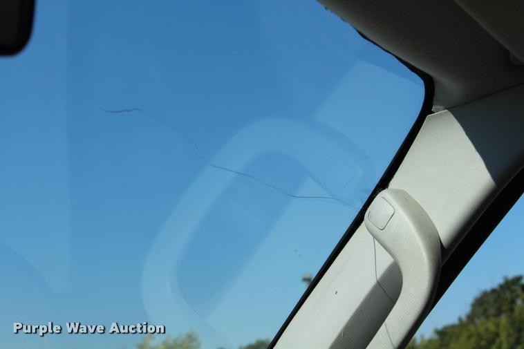 image for item K1939 2007 Ford E150 van