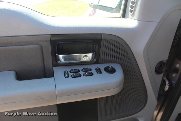 image for item K1940 2008 Ford F150 XL SuperCab pickup truck
