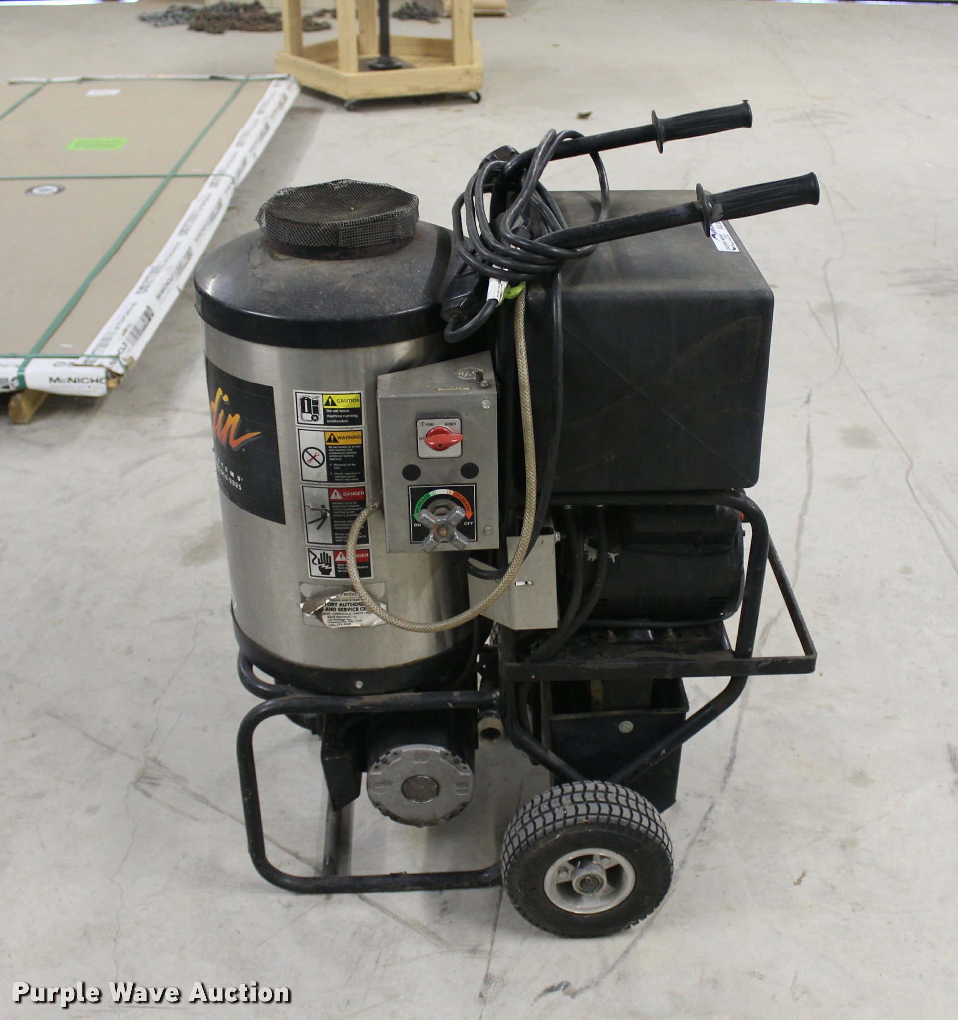 Aladin pressure washer in Holdenville, OK Item AQ9554 sold Purple Wave