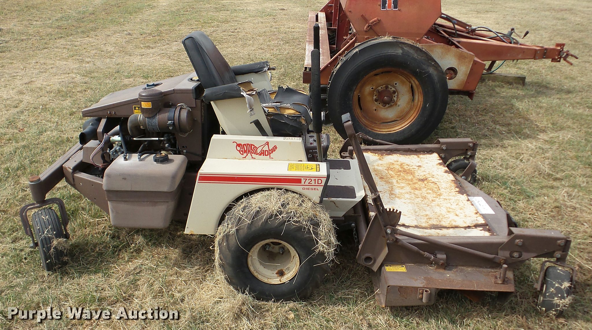 721D lawn mower in Woodward, OK Item DA8901 sold Purple