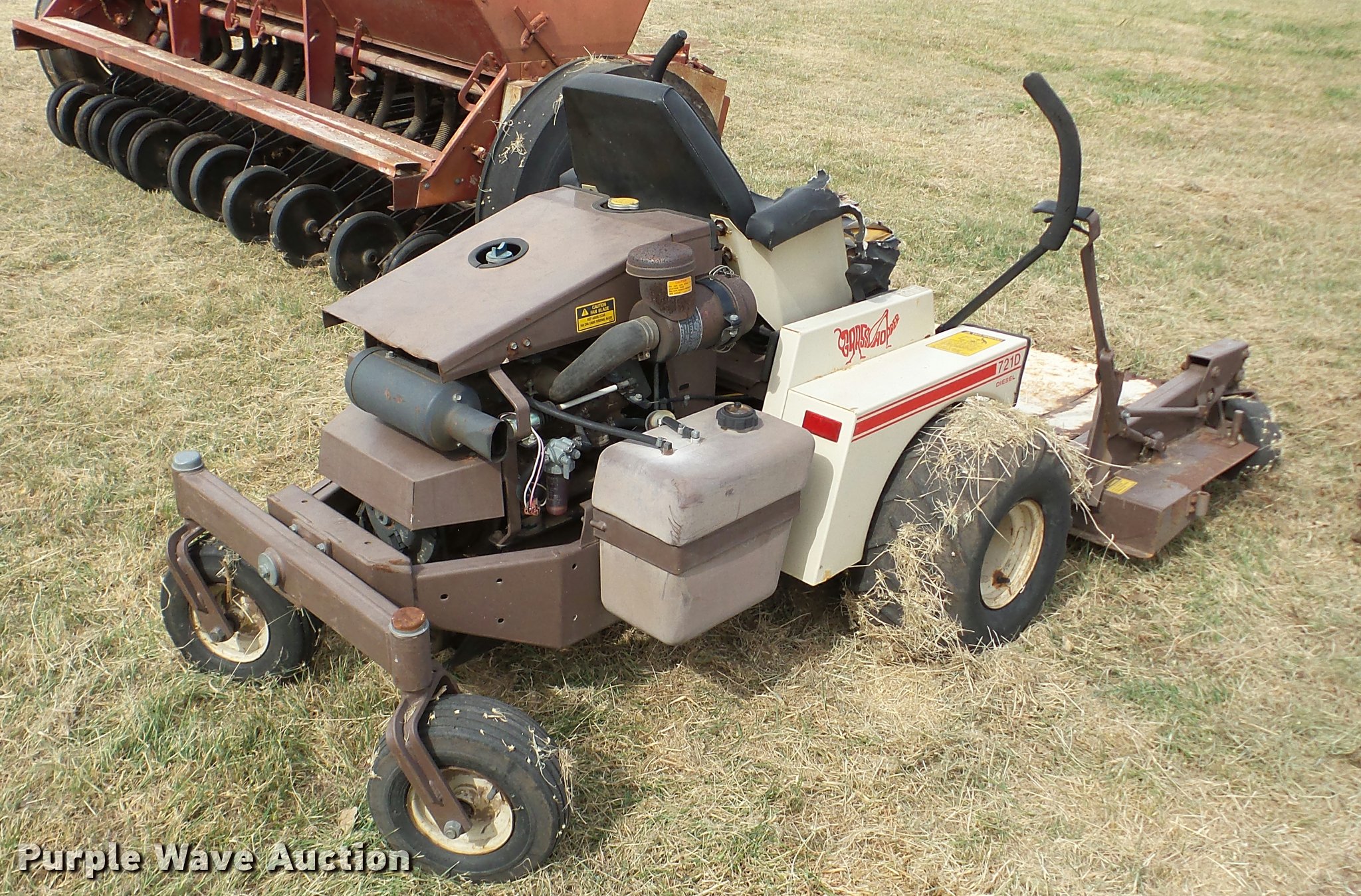 721D lawn mower in Woodward, OK Item DA8901 sold Purple