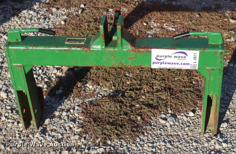 image for item L4811 John Deere quick attach