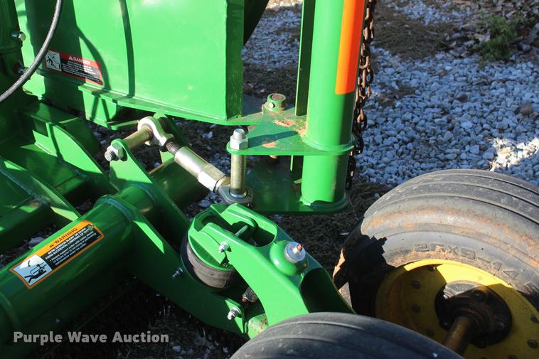 image for item L4813 2015 John Deere CX15 flex-wing rotary mower