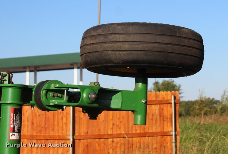 image for item L4813 2015 John Deere CX15 flex-wing rotary mower