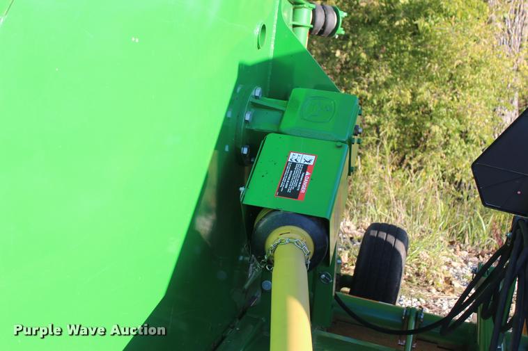 image for item L4814 2015 John Deere CX15 flex-wing rotary mower