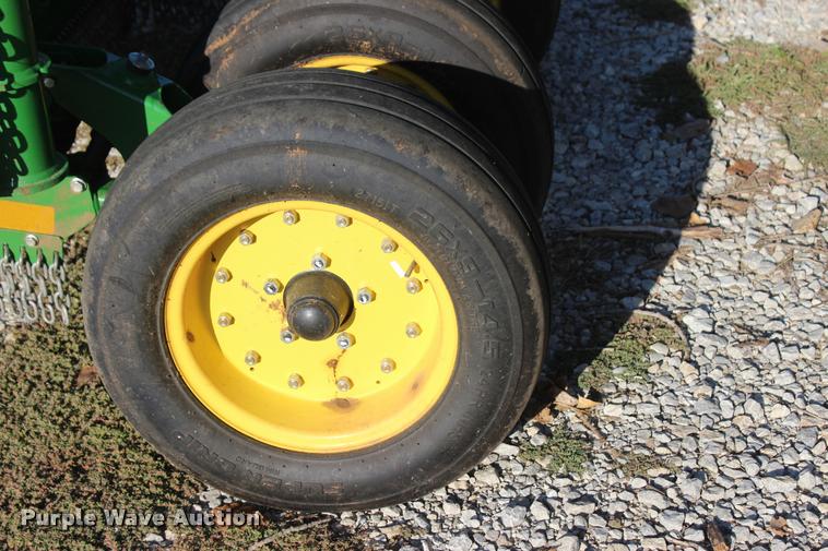 image for item L4814 2015 John Deere CX15 flex-wing rotary mower