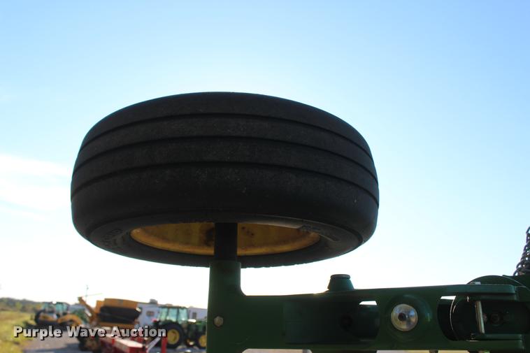 image for item L4814 2015 John Deere CX15 flex-wing rotary mower