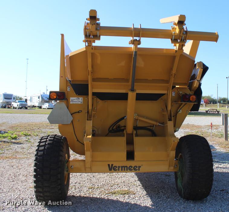image for item L4821 2014 Vermeer BPX9000 bale processor
