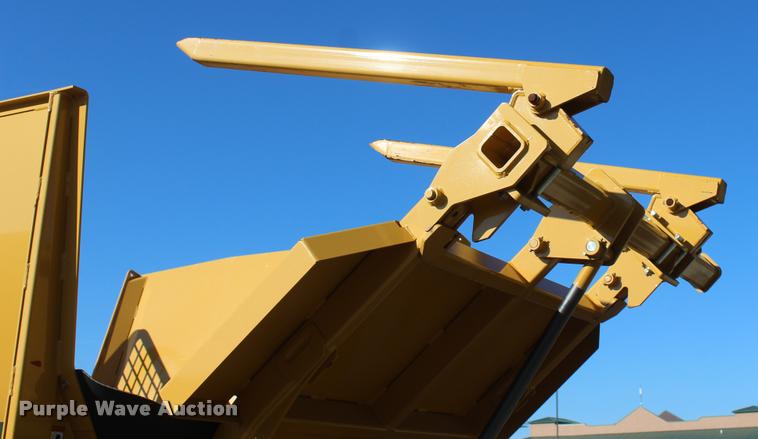 image for item L4821 2014 Vermeer BPX9000 bale processor