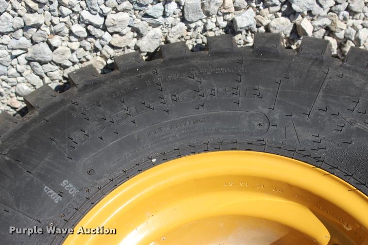 image for item L4821 2014 Vermeer BPX9000 bale processor