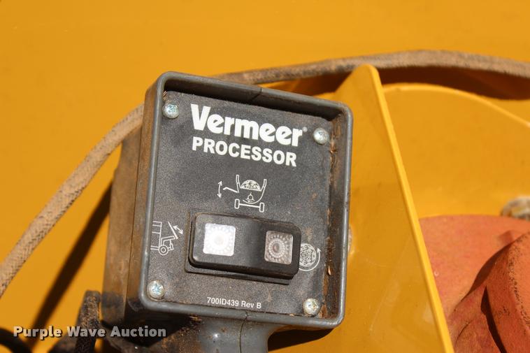 image for item L4821 2014 Vermeer BPX9000 bale processor