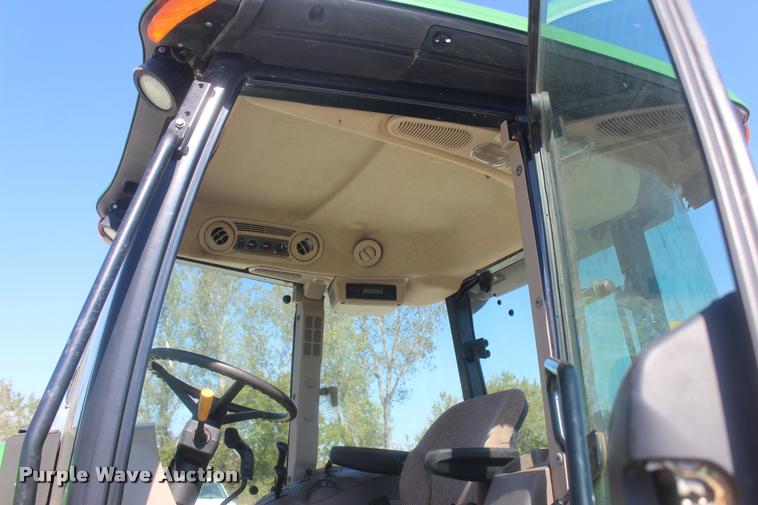 image for item L4822 2013 John Deere 5101E MFWD tractor